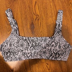 target bathing suit top // size: large